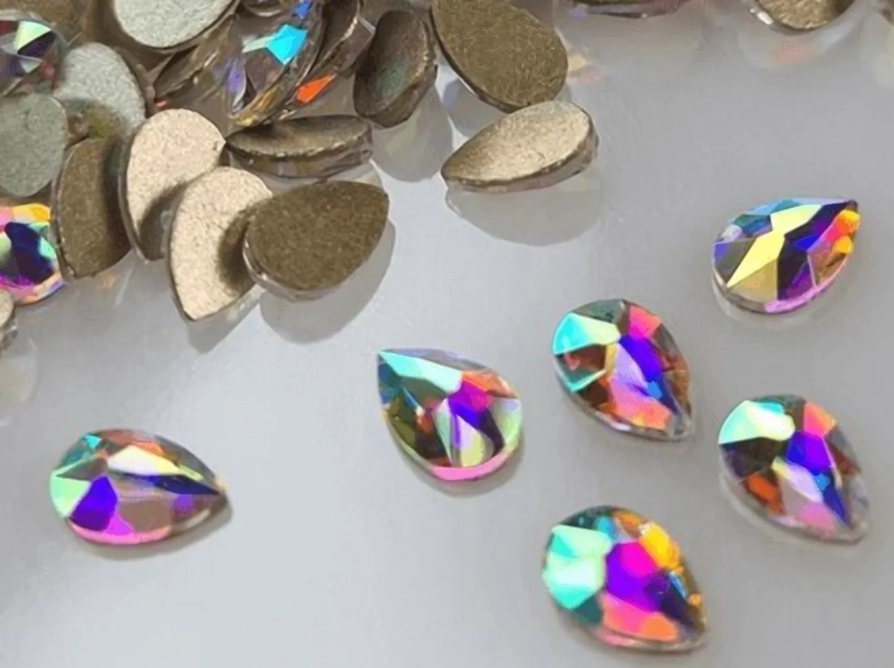 Multicolor formakő 12 db No.P002 5,5x8 mm nagy csepp