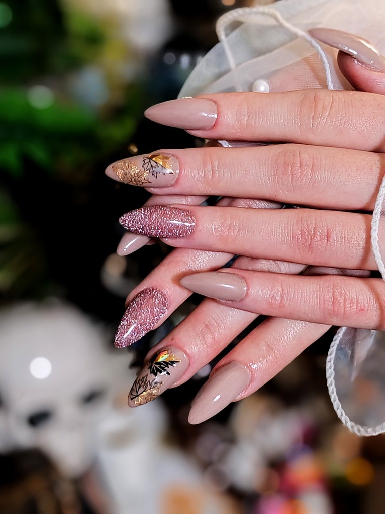 Bánréviné Akom Iuliana 