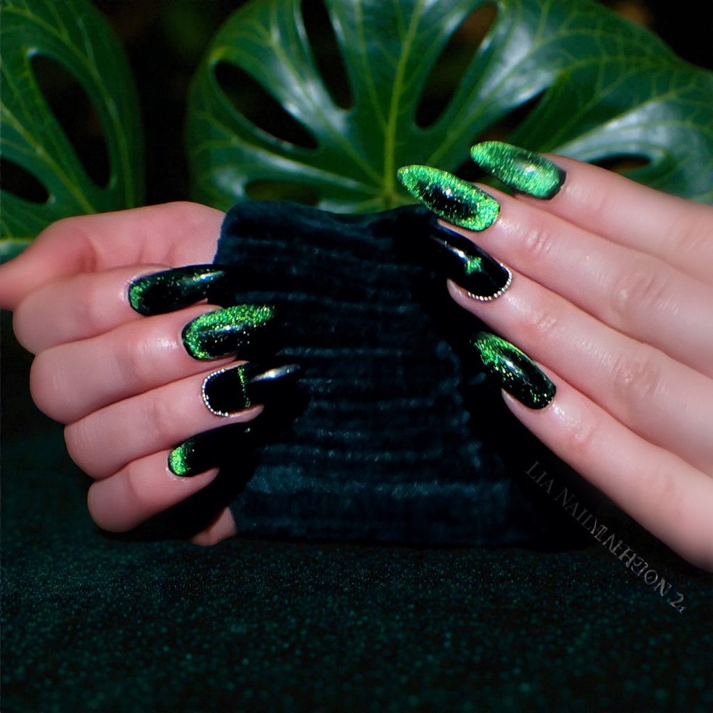 Bánréviné Akom Iuliana 