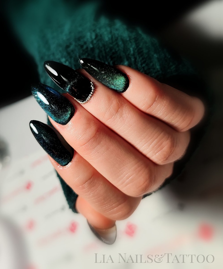 Bánréviné Akom Iuliana 